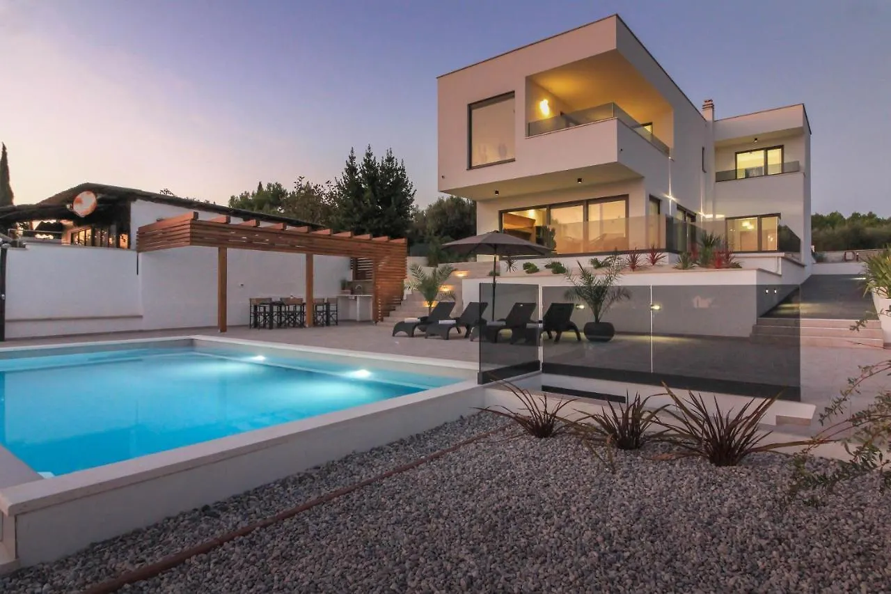 New Modern Luxury Villa Near The Beach With Sea View, Pool, Sauna , Bbq And Playground By Wiibuk Pomer