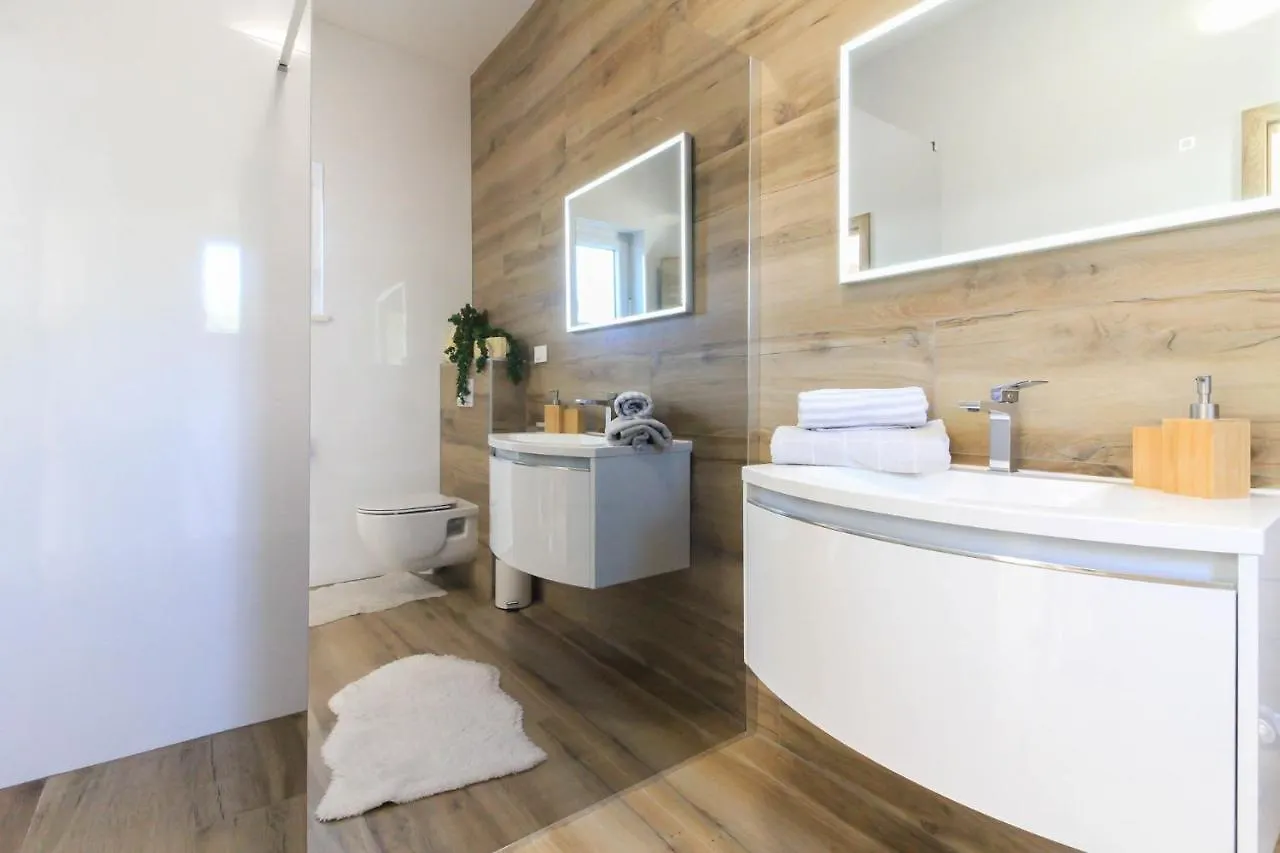New Modern Luxury Villa Near The Beach With Sea View, Pool, Sauna , Bbq And Playground By Wiibuk Pomer 0*,