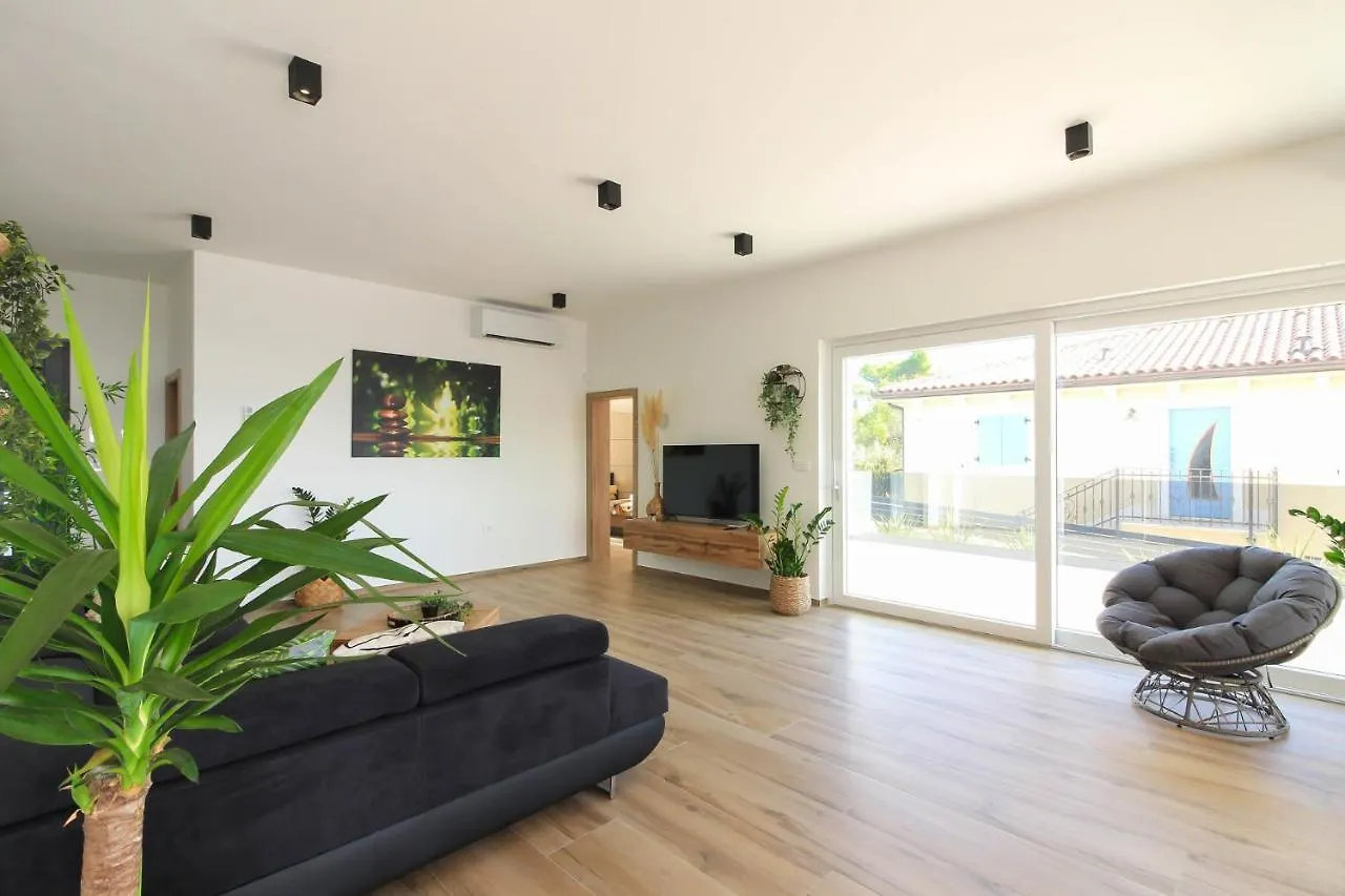 New Modern Luxury Villa Near The Beach With Sea View, Pool, Sauna , Bbq And Playground By Wiibuk Pomer