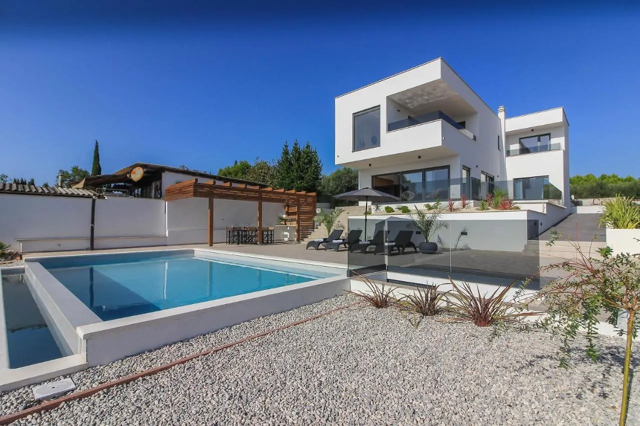New Modern Luxury Villa Near The Beach With Sea View, Pool, Sauna , Bbq And Playground By Wiibuk Pomer