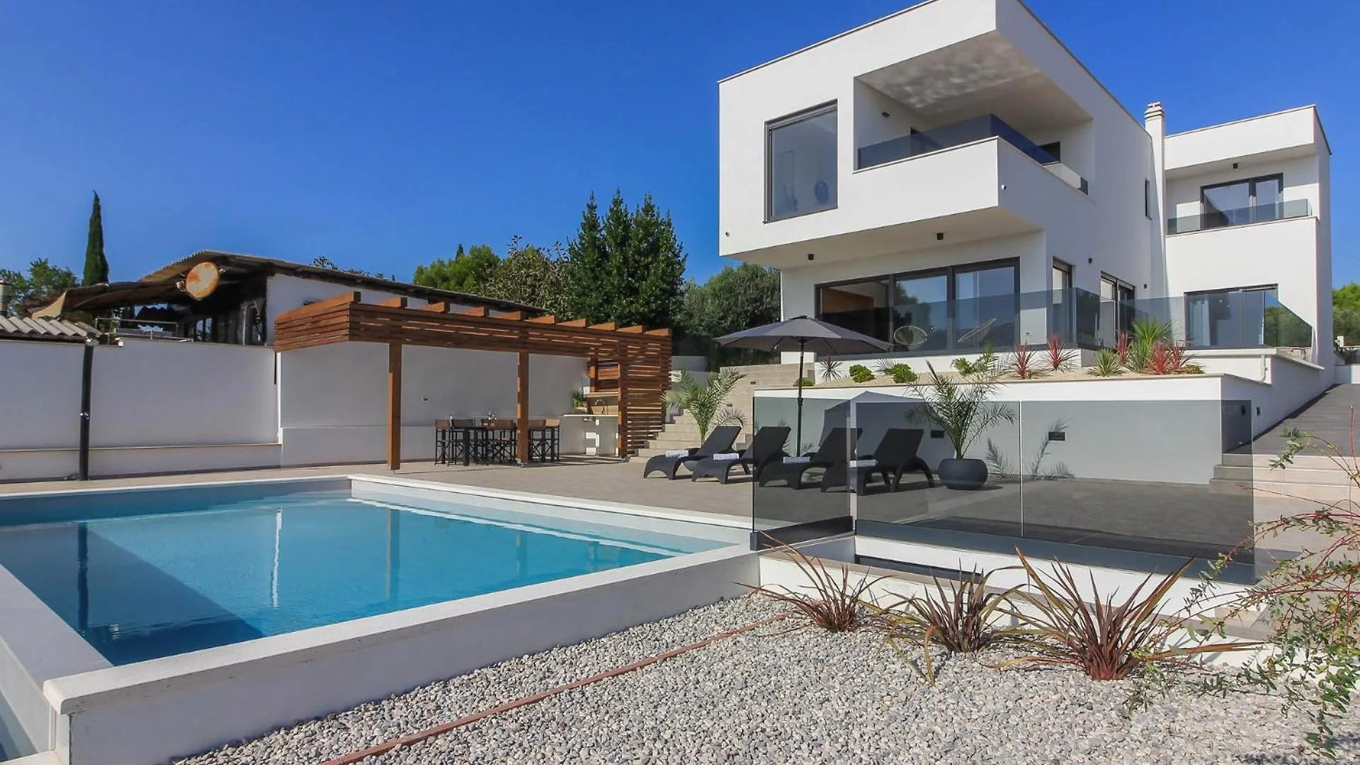 New Modern Luxury Villa Near The Beach With Sea View, Pool, Sauna , Bbq And Playground By Wiibuk Pomer
